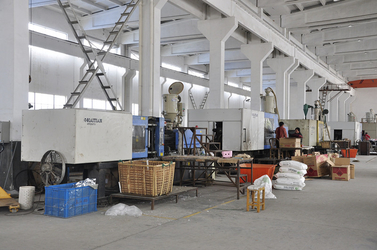 Ningbo Yuexiang Electric Appliance Co., Ltd. 제조업체의 생산 라인